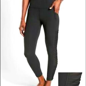 Athleta Salutation Stash Pocket II Twist 7/8 Tight in Powervita